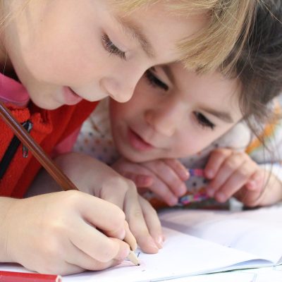 kids-girls-writing-1093758 kids, girls, writing-1093758.jpg